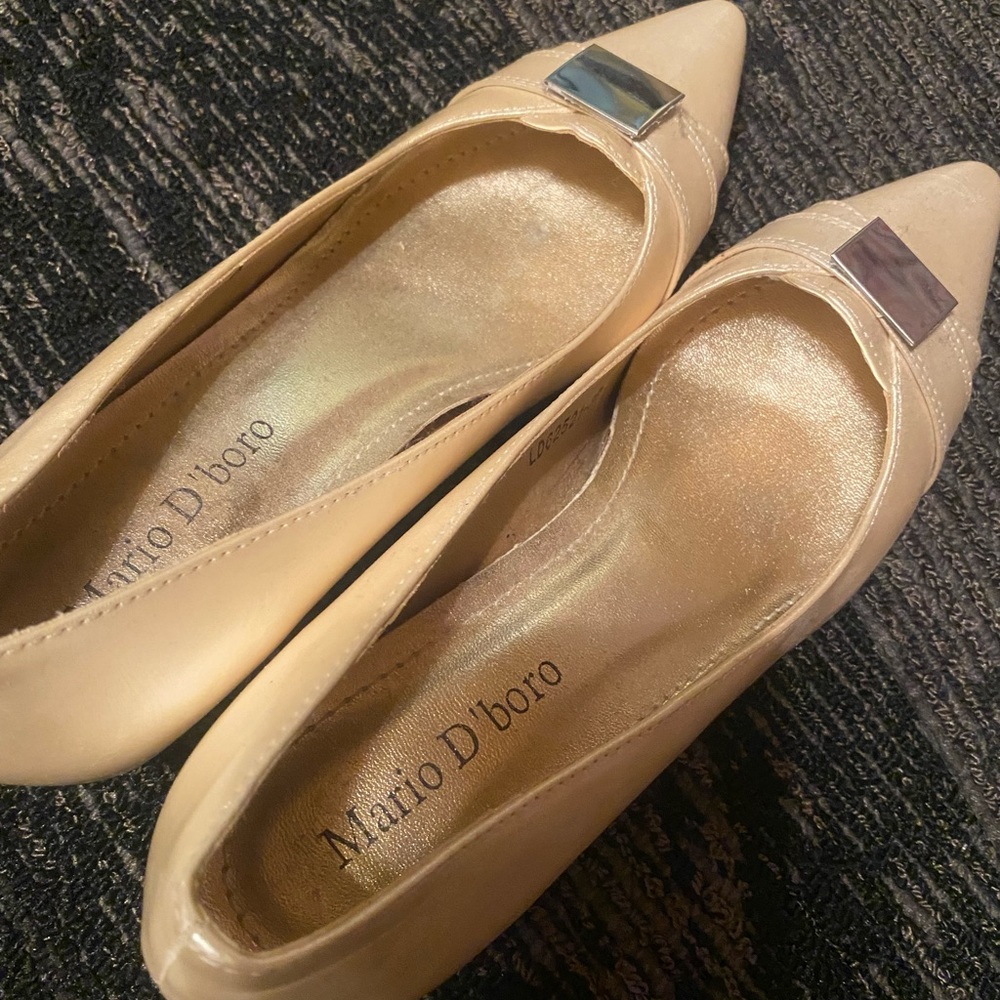 Shoes - Picture 3 of 4